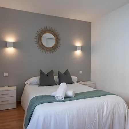 Apartment Homeforguest With Pool And Terrace 1 Min From The *