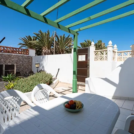 Homeforguest With Pool And Terrace 1 Min From The Apartment