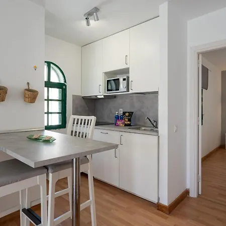 Homeforguest With Pool And Terrace 1 Min From The Appartamento *