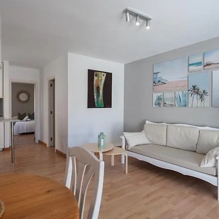 Homeforguest With Pool And Terrace 1 Min From The Corralejo