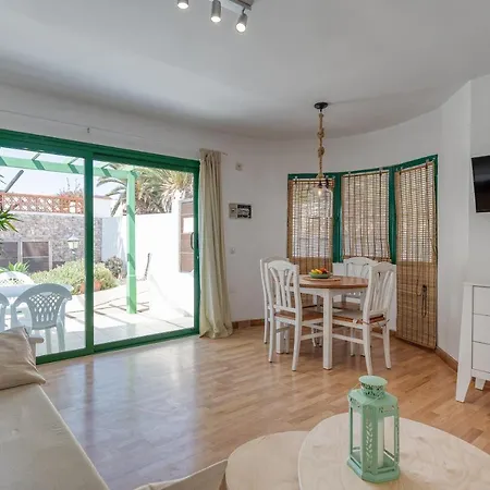 Homeforguest With Pool And Terrace 1 Min From The