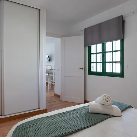 Homeforguest With Pool And Terrace 1 Min From The * Corralejo