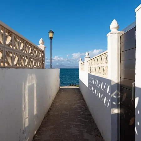 Apartment Homeforguest With Pool And Terrace 1 Min From The Corralejo