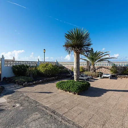 Apartment Homeforguest With Pool And Terrace 1 Min From The *